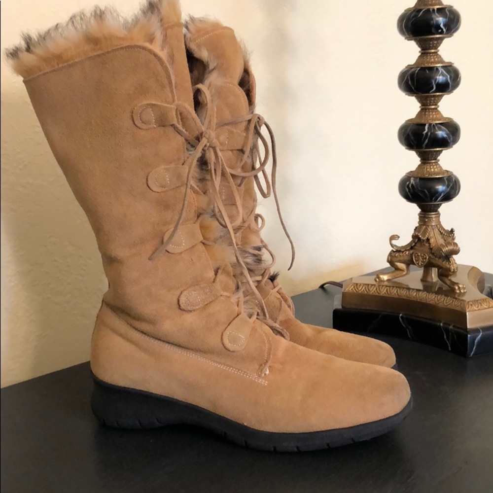 Maxine of Canada Tan Suede Boots Real Fur Lining